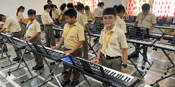 Best School in Music & Dance in Greater Noida 